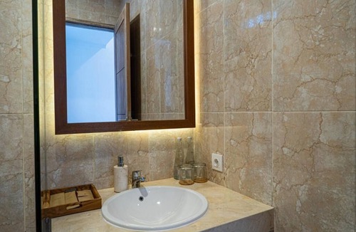 Mas Hotel | Dauh Nyuh
