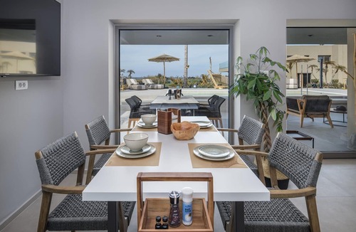 Tingaki Villa | Dazzling Kos Villa | Villa Lily-Luna | 3 Bedrooms | Spacious Furnished