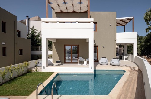 Atsipopoulo Villa | De.Light Boutique Villa III, Featuring Heated Pool