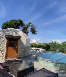 Cisarua Hotel | De Pointé Resort & Resto