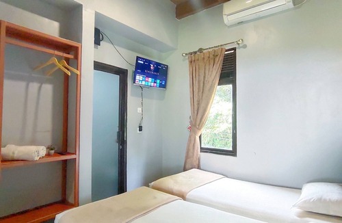 Jambu Luwuk Hotel | Degung Hillside
