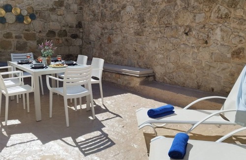Gerani House | "DELIANS LUXURY VILLA" 600 μετρα από την παραλία.ιδιωτική θερμαινόμενη πισίνα!