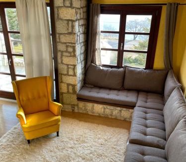 Arachova Ski Chalet | Delphi Gorge-view Chalet, Arachova
