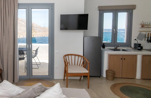 Panormos Apartment | Deluxe Rare Suite