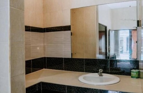 By Pass Ngurah Rai House | Denays Guest House Jimbaran