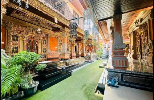 Central Seminyak House | Dewiana house