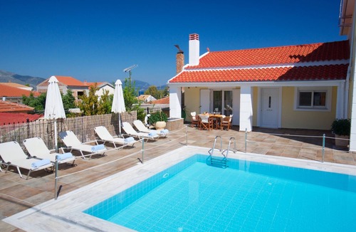 Karavomylos Apartment | DIAMANTO COMPLEX SUPERIOR APARTMENT With Shared Pool, Sea And Mountain Views