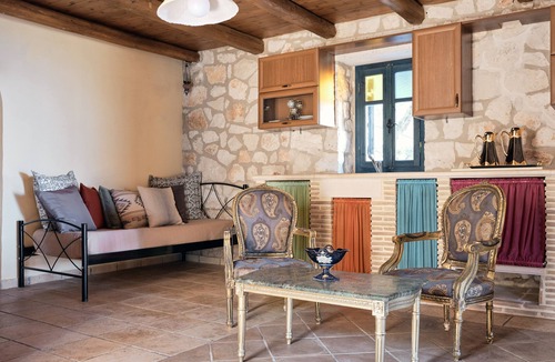 Xirokastello Villa | Diamond Suites