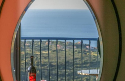 Leivathos Apartment | Diana Studios