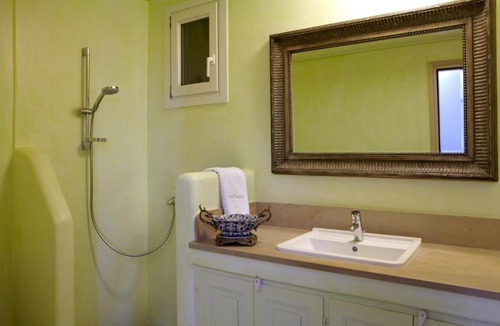 Agios Fokas Villa | Diles & Rinies
