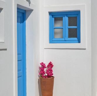Agios Prokopios Hotel | Dilino Hotel Studios