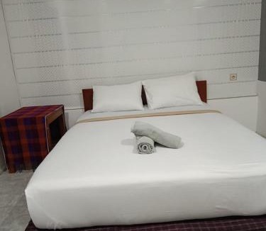 Bayan Hotel | Dimas Cottage