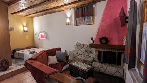 Distomo-Arachova-Antikyra House | Diminio 3 Apartment at Livadi Arachova