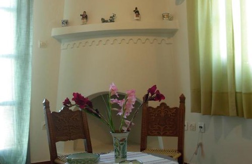 Skyros Town Hotel | DIMITRIOS