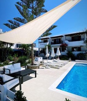 Agios Prokopios Apartment | Dina Naxos Studios