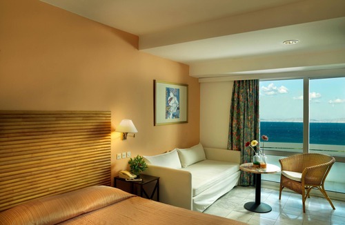 Ixia Hotel | Dionysos Hotel