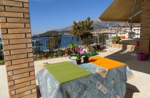 Himare Apartment | Directly on the beach