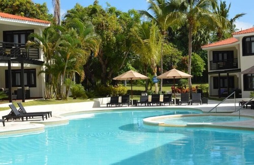 Los Maestros Apartment | Dive Into Travel At This Beautiful Beach Resort