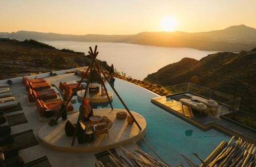 Akrotiri Hotel | Divino Caldera