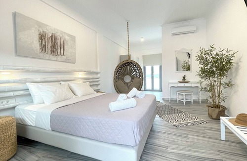 Monolithos Hotel | DL Santorini