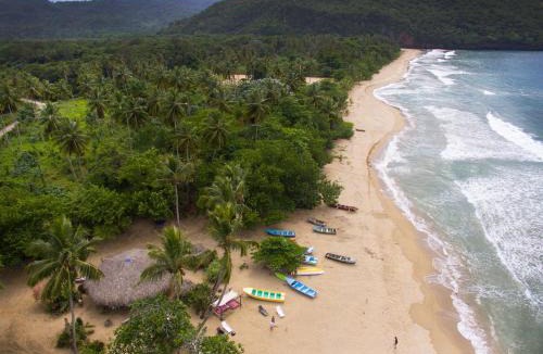 Samana Resort | Dominican Tree House Village