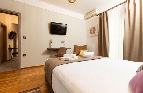 Thessaloniki City Centre Apartment | Downtown Luxury Boutique Suites - the grand suite