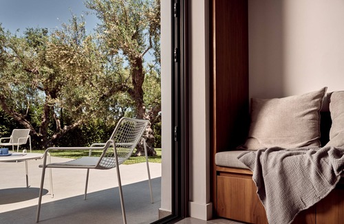 Meso Gerakari Villa | Drallos Luxury Villa - 6 Bedrooms & Private Pool