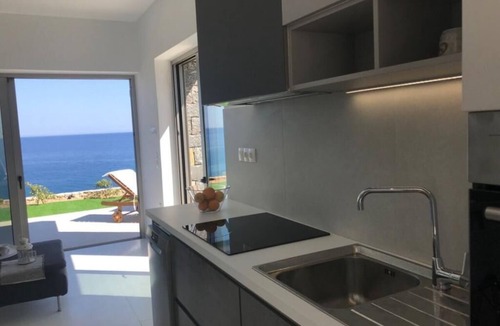 Achlia Villa | Dream villa with pool and sea view in south-east Crete