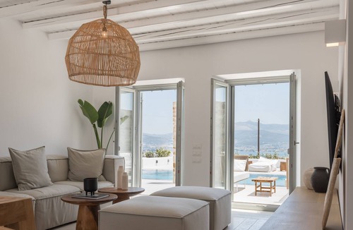 Antiparos Villa | Dreamy 5 BDR Antiparos pool villa