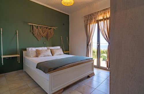 Argassi House | Driftwood Holiday Home