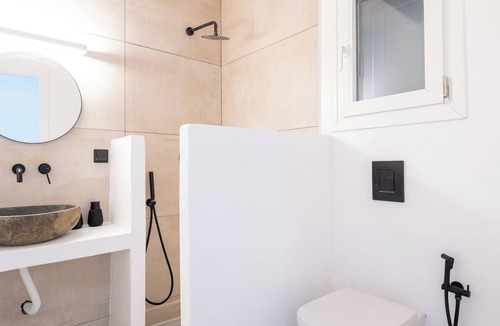 Kithnos Hotel | Drio Kythnos Suites