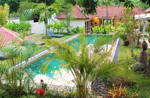Tumbak Bayuh Villa | Dune Mawar Villa for 6 persons next to Canggu