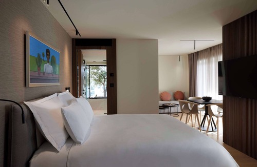 Glyfada Hotel | Dusit Suites Athens