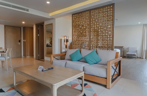 Batu Bolong Hotel | Eastin Ashta Resort Canggu