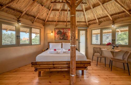 Sirili Apartment | Eco Olive Treehouse