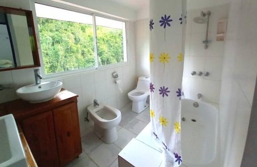 Los Cacaos Cabin | Ecological Cabin by the River, Mountain View, Eco Tourism, Wifi, Pet Friendly