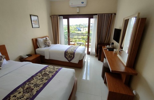 Abiansemal House | Edotel Greenland Hotel