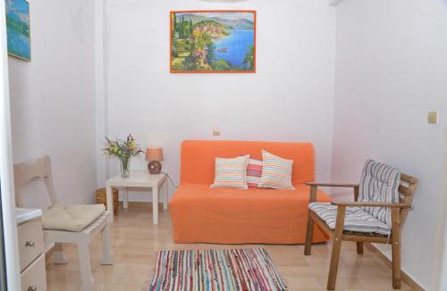Longos Apartment | Eirini - LOGGOS APARTMENTS