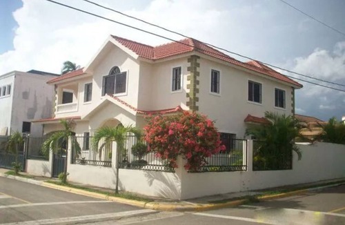Santiago de los Caballeros House | El Doradi House, in Santiago
