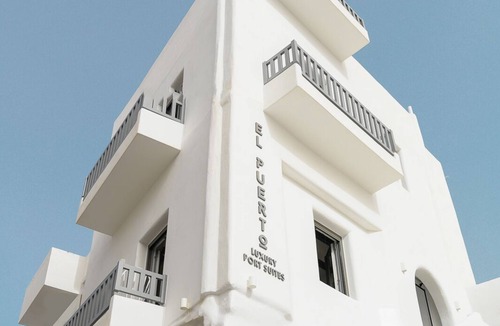 Old Town Naxos Apartment | El Puerto Luxuri Suites 1