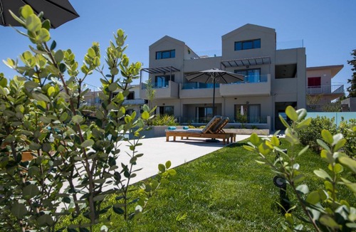 Kato Galatas Apartment | Eleanthi Modern Living