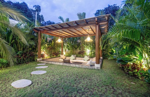 Batubelig Villa | Elegant 6BR Canggu Villa – Steps from the Ocean