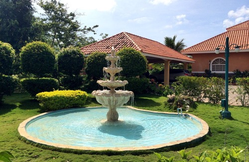 Guayacanes Villa | Elegant Luxury Golf Villa 12 mins from beach w/pool, jacuzzi (NOT heated) & BBQ