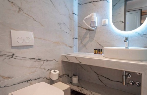 Kallithea Hotel | Elegant Maltepe Accommodation