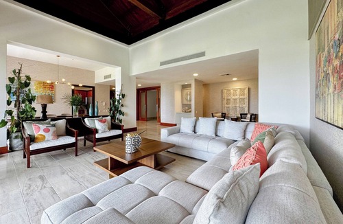 Casa de Campo Apartment | Elegant penthouse w/stunning view over Dye Fore Golf & close to Altos de Chavón