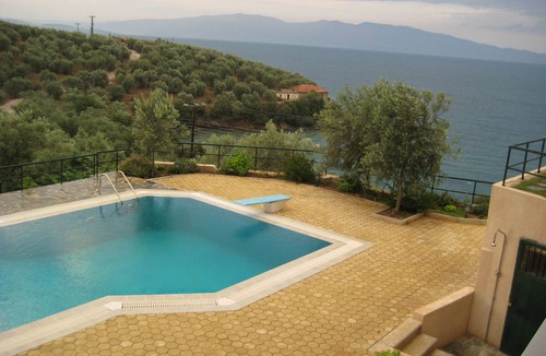 Sourpi Villa | Elegant villa with private beach, pool, barbecue, sauna, jacuzzi and herb garden