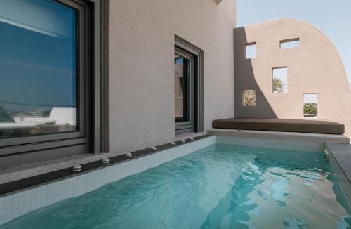 Pyrgos Hotel | Elements Cozy Suites Pyrgos