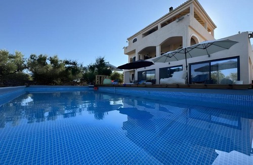 Omales House | Elements Of Diros
