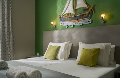 Kalamaki House | Elena Studios