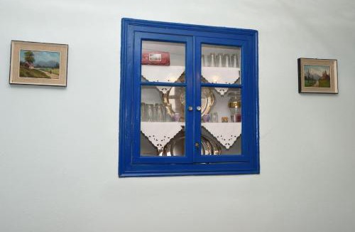 Chlomos House | Eleni's House